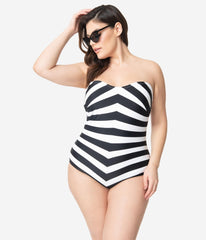 Barbie鈩?x Unique Vintage Plus Size Black & White Chevron Stripe One Piece Bathing Suit
