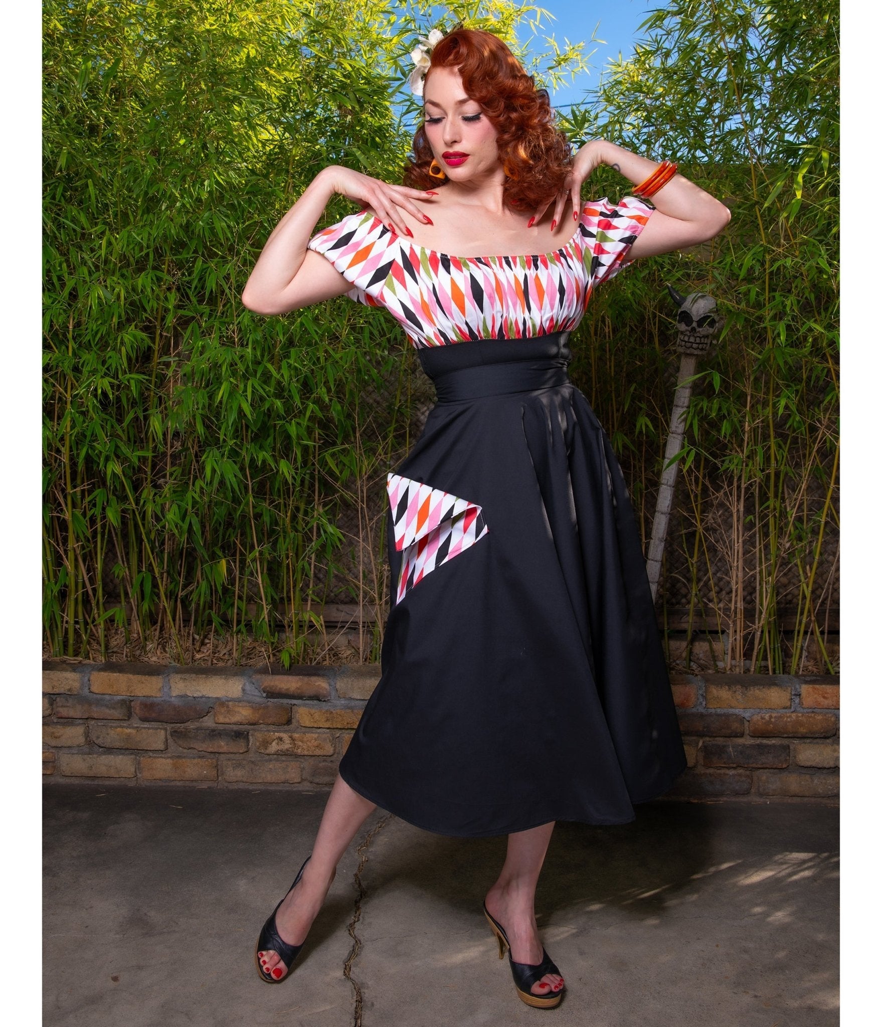 Black Harlequin Pocket Swing Skirt