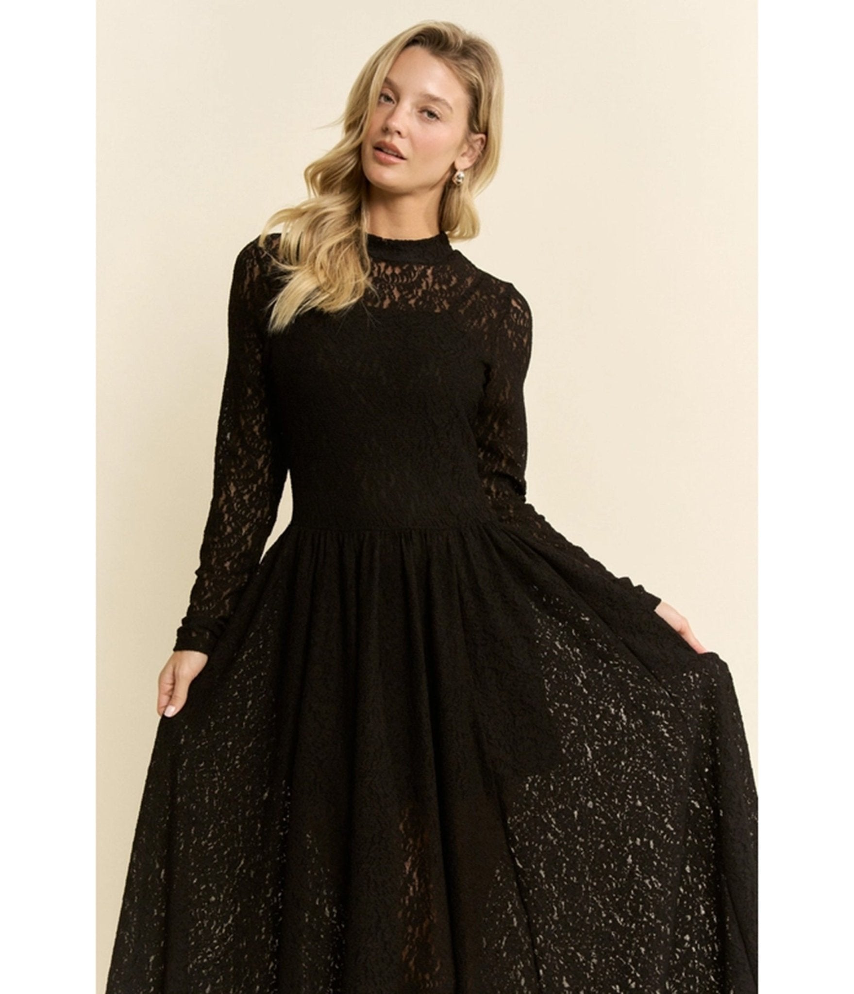 Black Lace Long Sleeve Maxi Dress