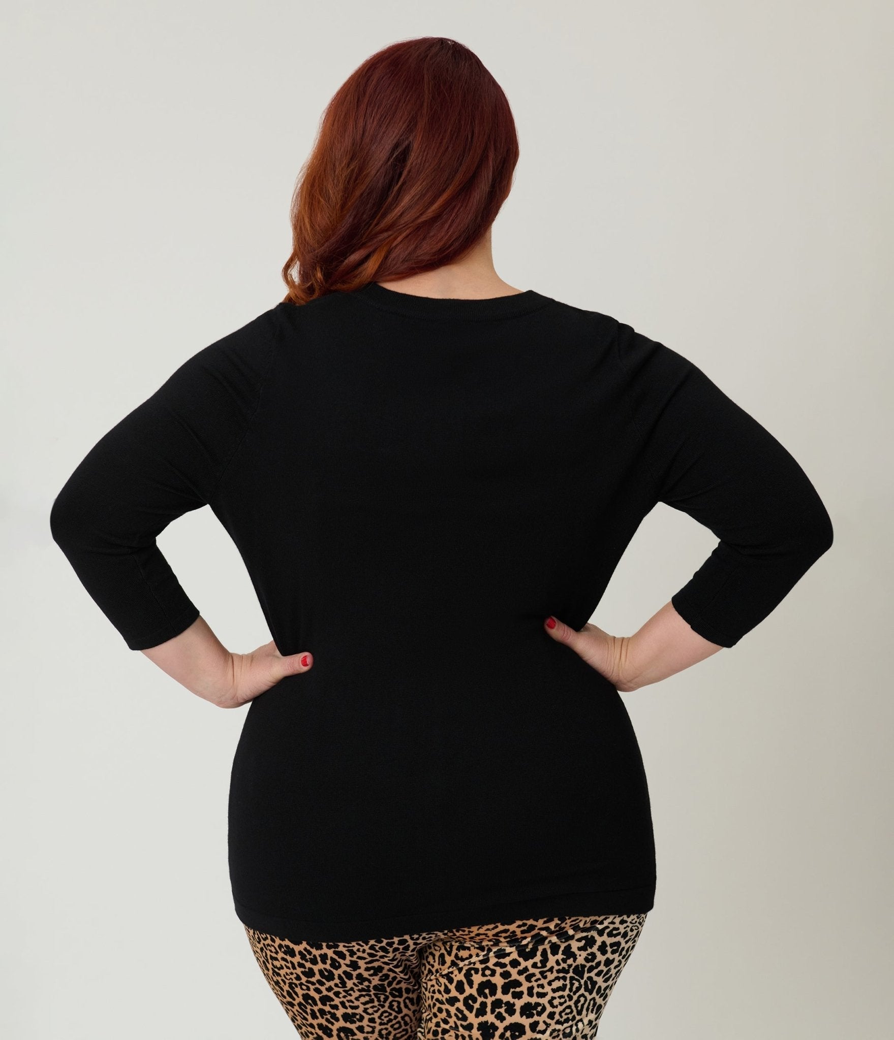 Elvira x Unique Vintage Plus Size Black Heart Dagger Cardigan